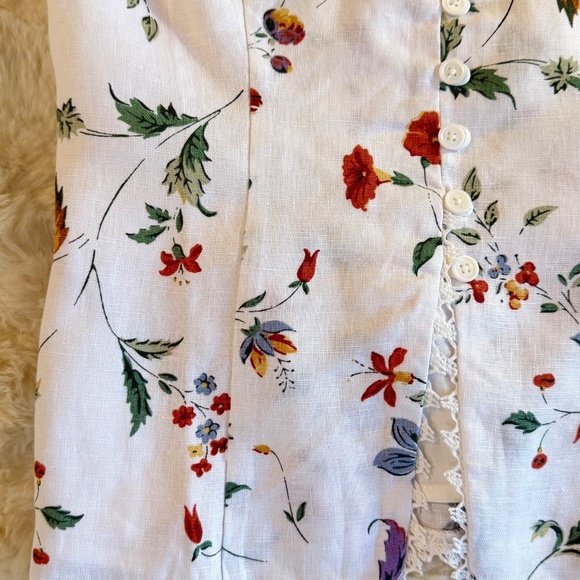 Reformation Viola Linen Top In Corsini, brand new, never worn, no flaws. - Picture 5 of 9